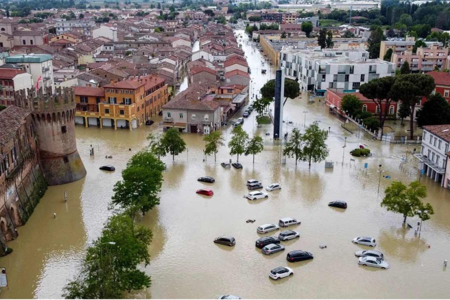 Il ciclone politico Musumeci sull’Emilia-Romagna alluvionata